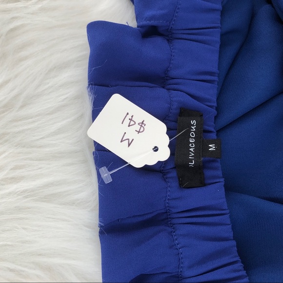 Bundle of Blue Crop Top & Striped Shorts, Medium - Picture 6 of 8